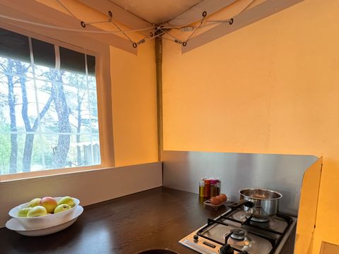 BUNGALOW TOILÉ 5 personnes - Bungalow Toilé Confort 20m² 2 chambres - sanitaire individuel extérieur + Auvent - sans clim 1/5 pers