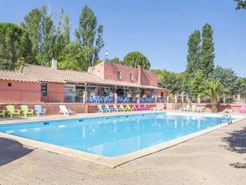 Flower Camping Les Cadenières - Camping Varo