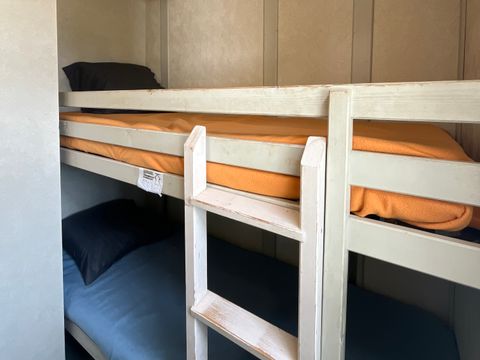 CHALET 8 personnes - Chalet Double Standard 35m² 4 chambres - sans clim 1/8 pers