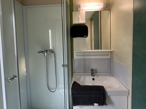 CHALET 8 personnes - Chalet Double Standard 35m² 4 chambres - sans clim 1/8 pers