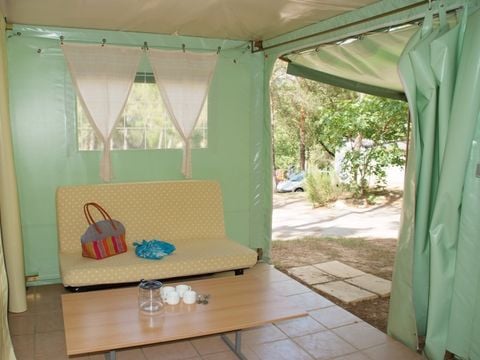 BUNGALOW TOILÉ 5 personnes - Campeur (sans sanitaires)