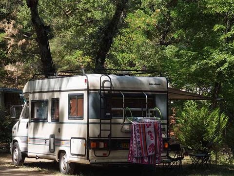 Emplacement - Emplacement 80 m² Caravane