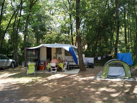 Emplacement - Emplacement 100 m² Caravane