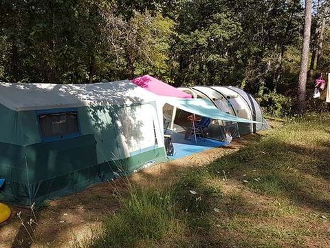 Emplacement - Emplacement 100m² Tente