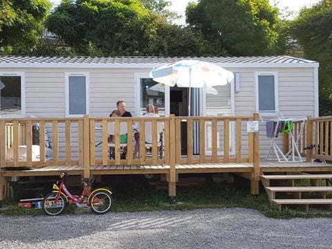 MOBILHOME 7 personnes - Mobilhome standard 34m² (3 ch-6/7 pers) + terrasse) 7 pers
