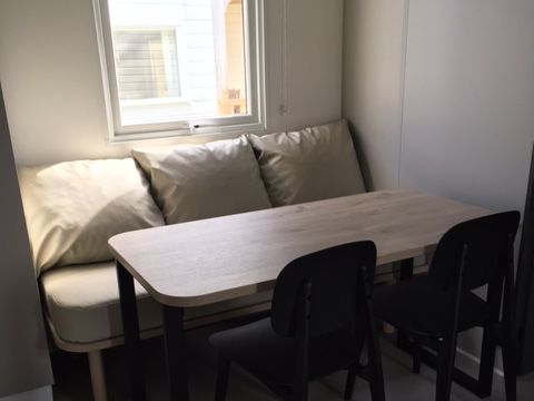 Mobilhome 4 personnes - Confort 24 m² - 2 chambres-4 - Pers - TV - Terrasse