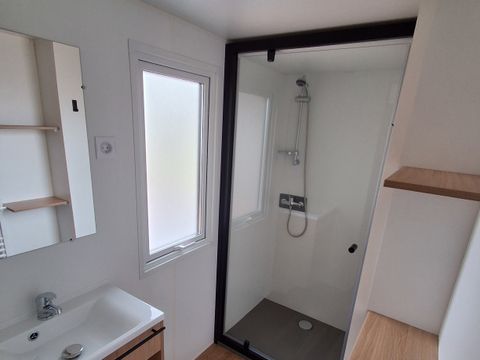 MOBILHOME 4 personnes - Mobil-home premium 33m2 (2 ch-4 pers) + TV + terrasse