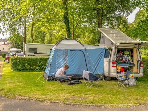Emplacement - Forfait Nature : 1 voiture + 1 tente, caravane ou camping-car