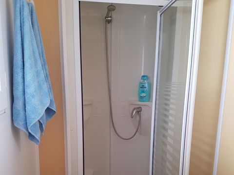 MOBILHOME 4 personnes - TV