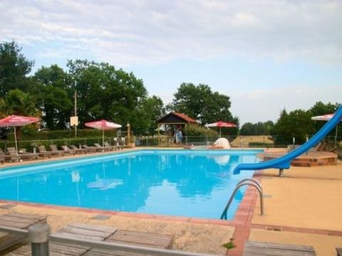 Camping La Fontaine du Roc - Camping Lot-et-Garonne