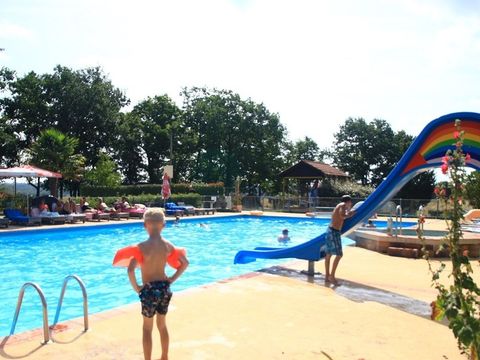 Camping La Fontaine du Roc - Camping Lot-et-Garonne