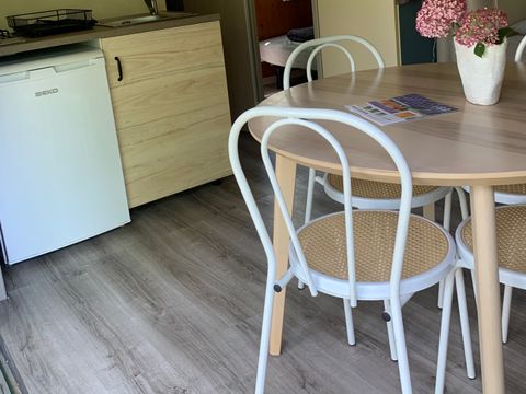 CHALET 4 personnes - Yucca sans douche (Option payante possible climatisation mobile) 