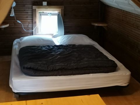 Bungalow 4 personnes - Toile et bois n°7 Ecureuil 29 m² semi confort