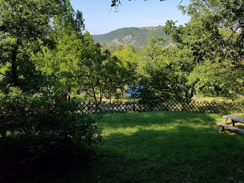 Emplacement - Emplacement de camping (Tente + voiture ou Caravane ou Camping Car)