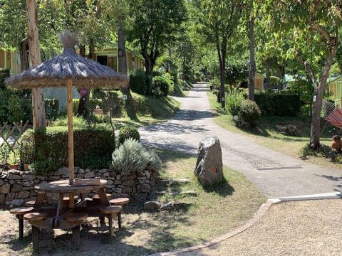 Emplacement - Emplacement de camping (Tente + voiture ou Caravane ou Camping Car)