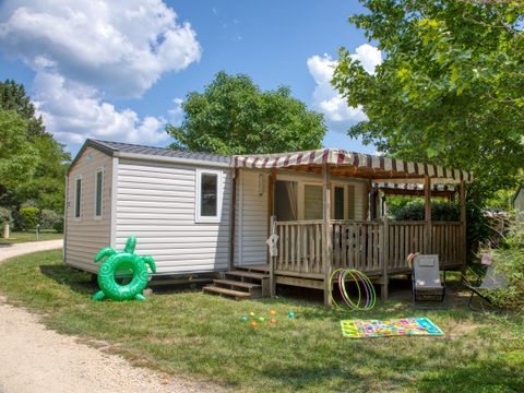 MOBILHOME 4 personnes - Mobil-home Confort 30m² (2 chambres) - terrasse couverte 13m² + TV 4 pers.