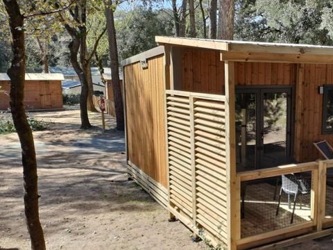 MOBILHOME 2 personnes - NEW//Homeflower Premium 18m² - 1 chambre + Terrasse semi-couverte + LV + TV + Draps + Clim -