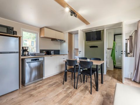 MOBILHOME 4 personnes - NEW// HomeFlower Premium 29m² - 2 chambres + Terrasse semi-couverte + LV + TV + Draps + Clim -