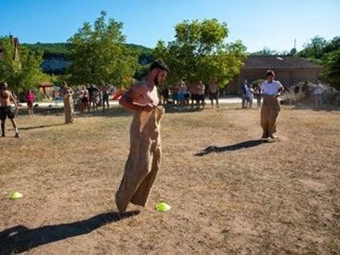 Flower Camping La Sagne  - Camping Dordoña