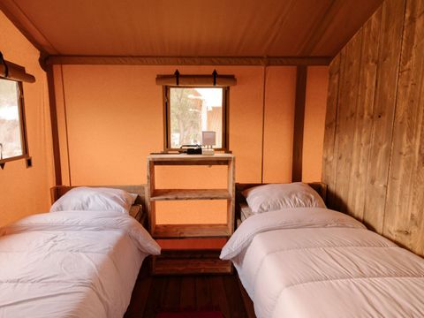 TENTE TOILE ET BOIS 6 personnes - Riverlodge 49m², 6pl-3ch