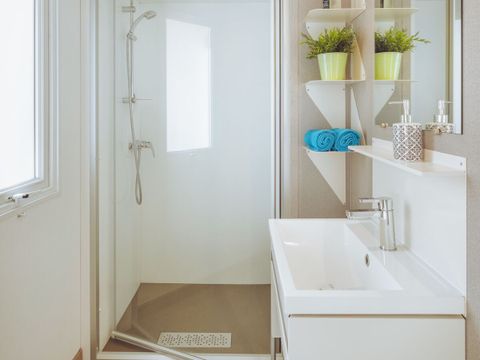 MOBILHOME 6 personnes - Premium 3 chambres 2 salles de bain sans TV