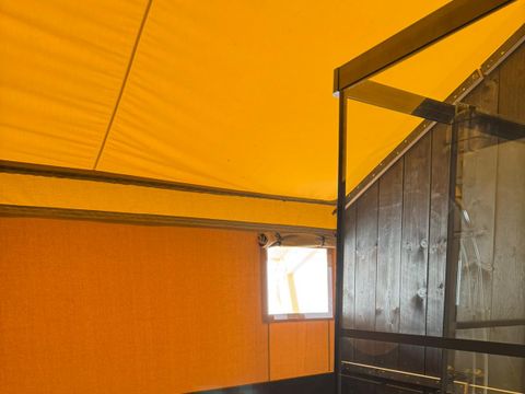 Tente en toile et en bois 5 personnes - Valkanela - Tente Safari Bella Vista + sanitaires + air conditionné (8P)