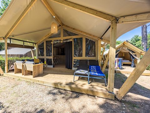 Tente en toile et en bois 5 personnes - Valkanela - Tente Safari Bella Vista + sanitaires + air conditionné (8P)