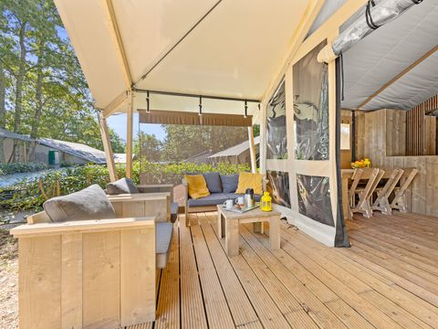 Tente en toile et en bois 5 personnes - Valkanela - Tente Safari Bella Vista + sanitaires + air conditionné (8P)