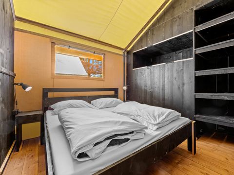 Tente en toile et en bois 5 personnes - Valkanela - Tente Safari Bella Vista - Sanitaires - Air conditionné - 8P