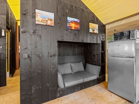Tente en toile et en bois 5 personnes - Valkanela - Tente Safari Bella Vista + sanitaires + air conditionné (8P)