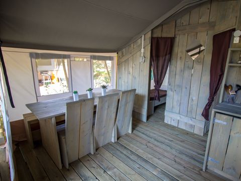 Tente en toile et en bois 5 personnes - Valkanela - Tente Safari de luxe