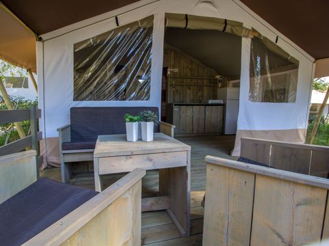 Tente en toile et en bois 5 personnes - Valkanela - Tente Safari de luxe