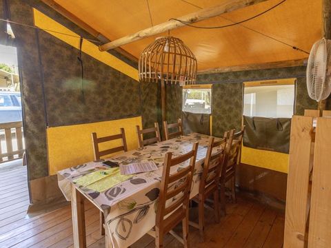 Tente en toile et en bois 5 personnes - Tente safari coucher de soleil + sanitaires + air conditionné (6P)