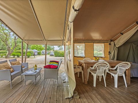 Tente en toile et en bois 5 personnes - Valkanela - Tente safari Harmony