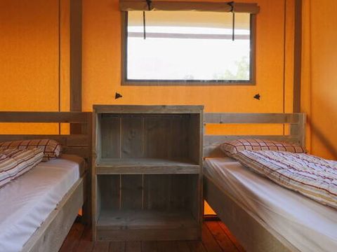 Tente en toile et en bois 6 personnes - Safari Lodge | 3 Ch. | 6 Pers. | Terrasse surélevée | Clim.