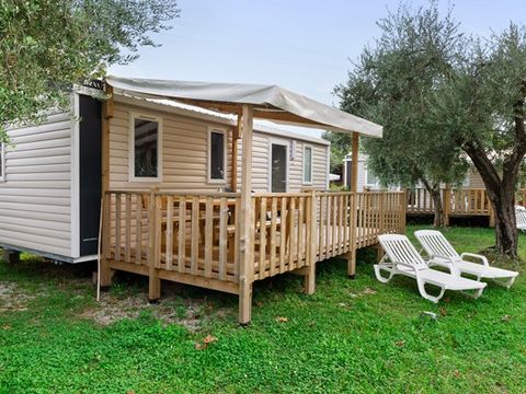 Mobilhome 6 personnes - Mobil-home | Comfort | 3 Ch. | 6 Pers. | Terrasse surélevée | Clim.