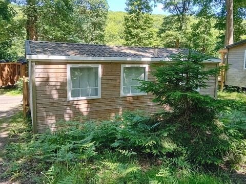 MOBILHOME 4 personnes - Standard Bois 24m² 2 chambres + terrasse semi couverte 18m² + TV