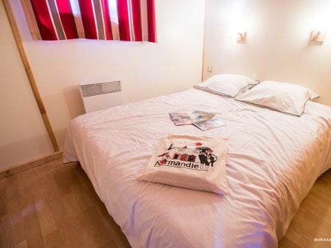 CHALET 4 personnes - Bois Confort 24m² 2 chambres + terrasse couverte + TV 4 pers