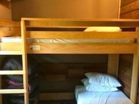 MOBILHOME 4 personnes - Cosyflower Premium sur pilotis 38m² - 2 chambres + TV + draps + serviettes terrasse couverte 11m²