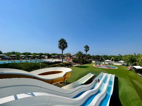 Camping Resort Els Pins - Camping Barcelona
