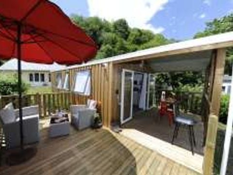 MOBILHOME 2 personnes - Confort 23m² - 1 chambre - terrasse semi-couverte 18m² + BBQ