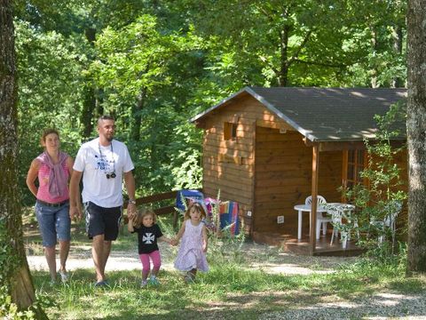 CHALET 6 personnes - Style Cabane trappeur CONFORT 35m² - 2 chambres + terrasse couverte