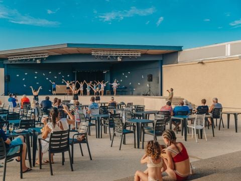 Camping Les Tamaris et Les Portes Du Soleil  - Camping Hérault