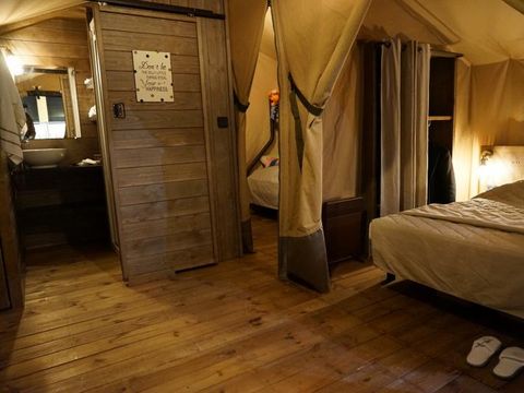 Tente en toile et en bois 4 personnes - Lodge Safari Kenya Premium