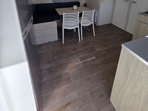 MOBILHOME 6 personnes - Casa VIP 3 chambres SPA Privatif climatisé 31m²
