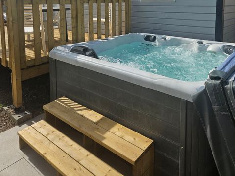 MOBILHOME 6 personnes - Casa VIP 3 chambres SPA Privatif climatisé 31m²