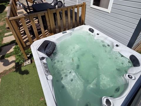 MOBILHOME 6 personnes - Casa VIP 3 chambres SPA Privatif climatisé 31m²