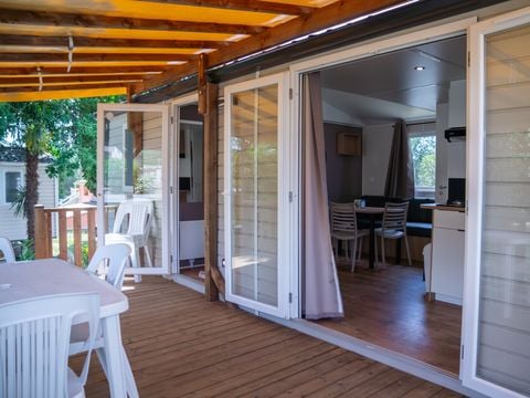 MOBILHOME 5 personnes - RIVIERA (5 personnes dont 1 - de 16 ans) 4/5 pers.