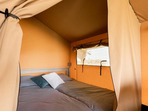 TENTE TOILE ET BOIS 4 personnes - CABANE SUR PILOTIS (4 personnes)