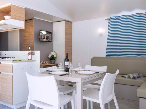 CHALET 4 personnes - DE LUXE - 2 chambres - CLIM - TV - LV